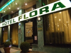 Location Vacances Hotel Flora 